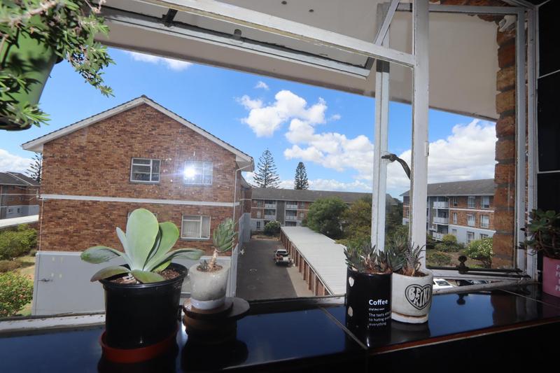 2 Bedroom Property for Sale in Claremont Western Cape